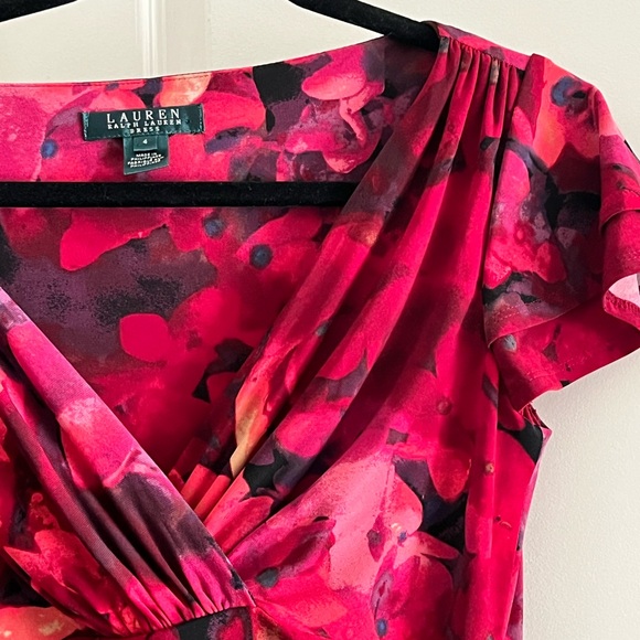 LAUREN by Ralph Lauren Floral Faux Wrap Ruched Dress Red Sz 4 - Picture 5 of 5